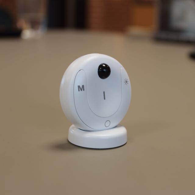 CUE Motion remote control with sensor MultiWhite®