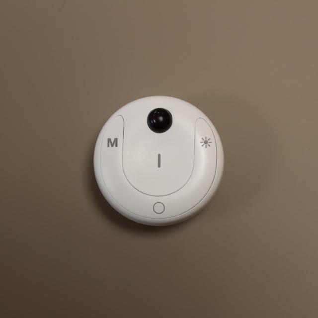 CUE Motion remote control with sensor MultiWhite®